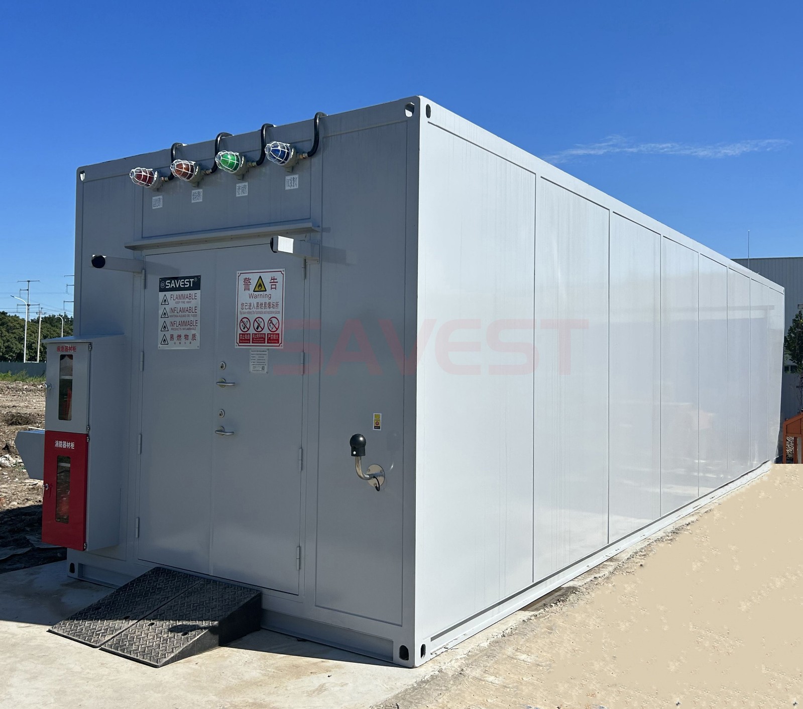 图片 2 室外危废品暂存柜