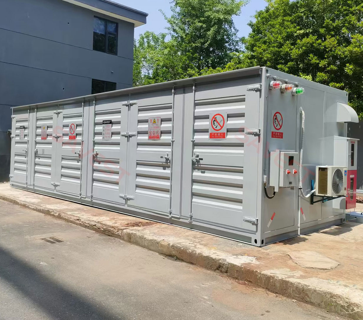 图片-2 危废品暂存间