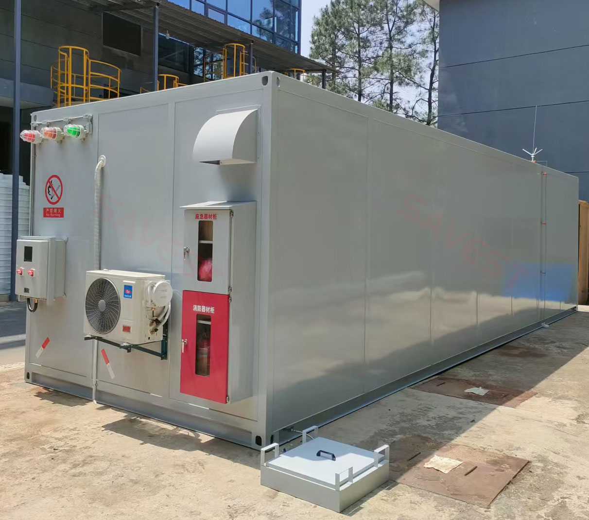 图片-4 危废品暂存柜